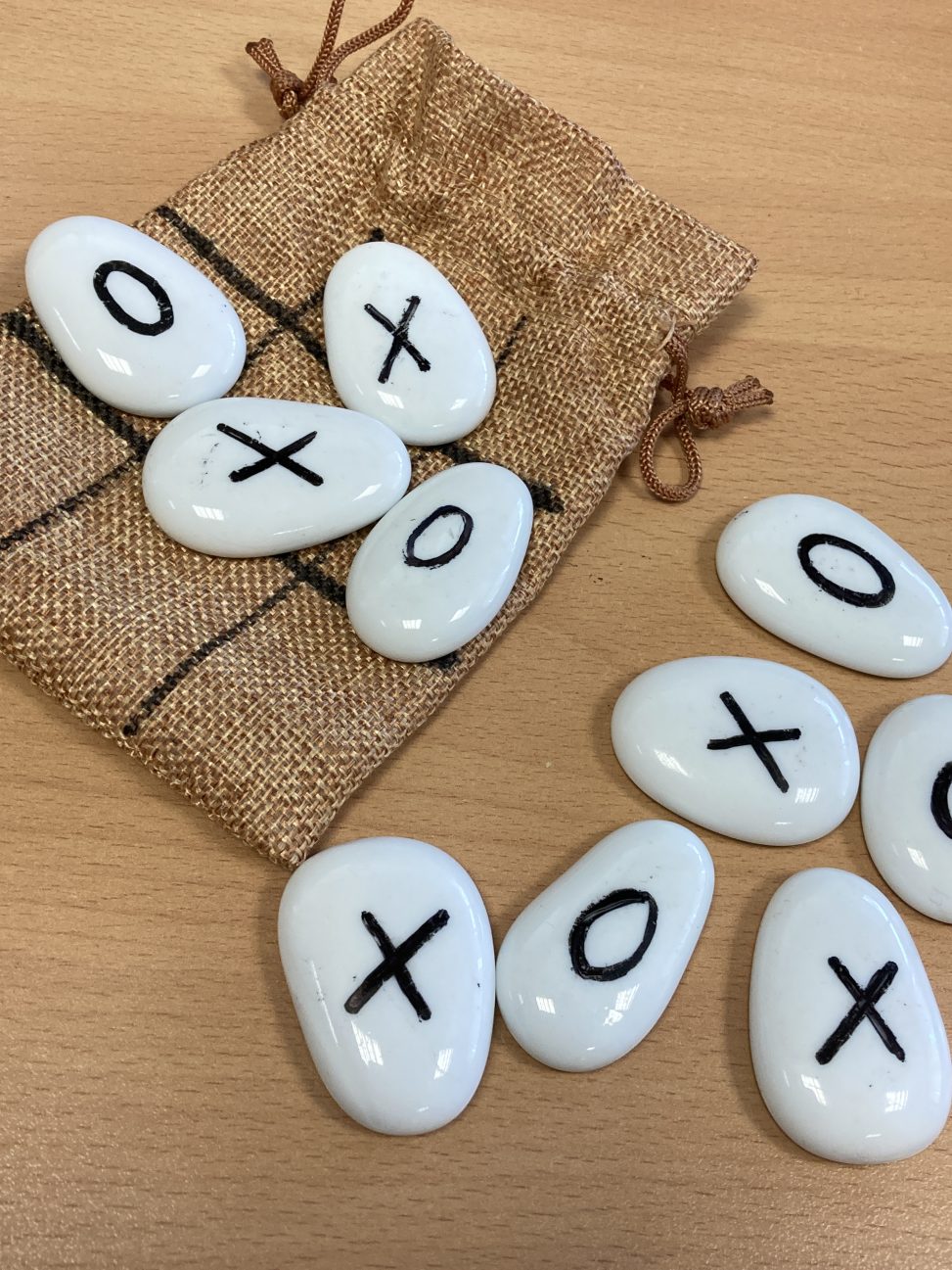 Mini noughts and crosses for wedding table